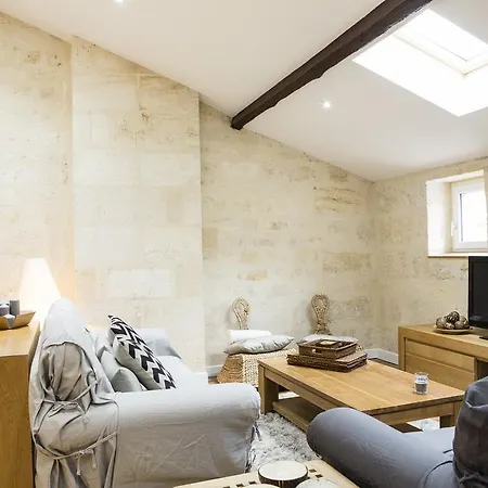 Foy Lovely 2 Bedroom + Prkg Daire